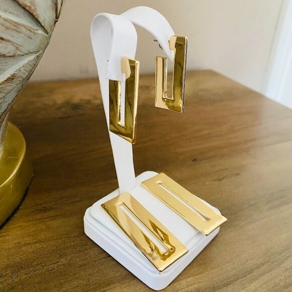 ZARA Gold Geometric Rectangle Drop Earrings – Bold Modern Statement Jewelry - Picture 6 of 8